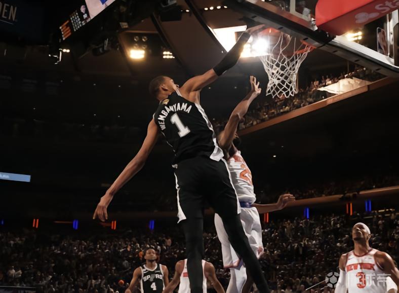 仅次于魔术师,文班成为NBA总决赛历史砍下30+5+5第二年轻球员